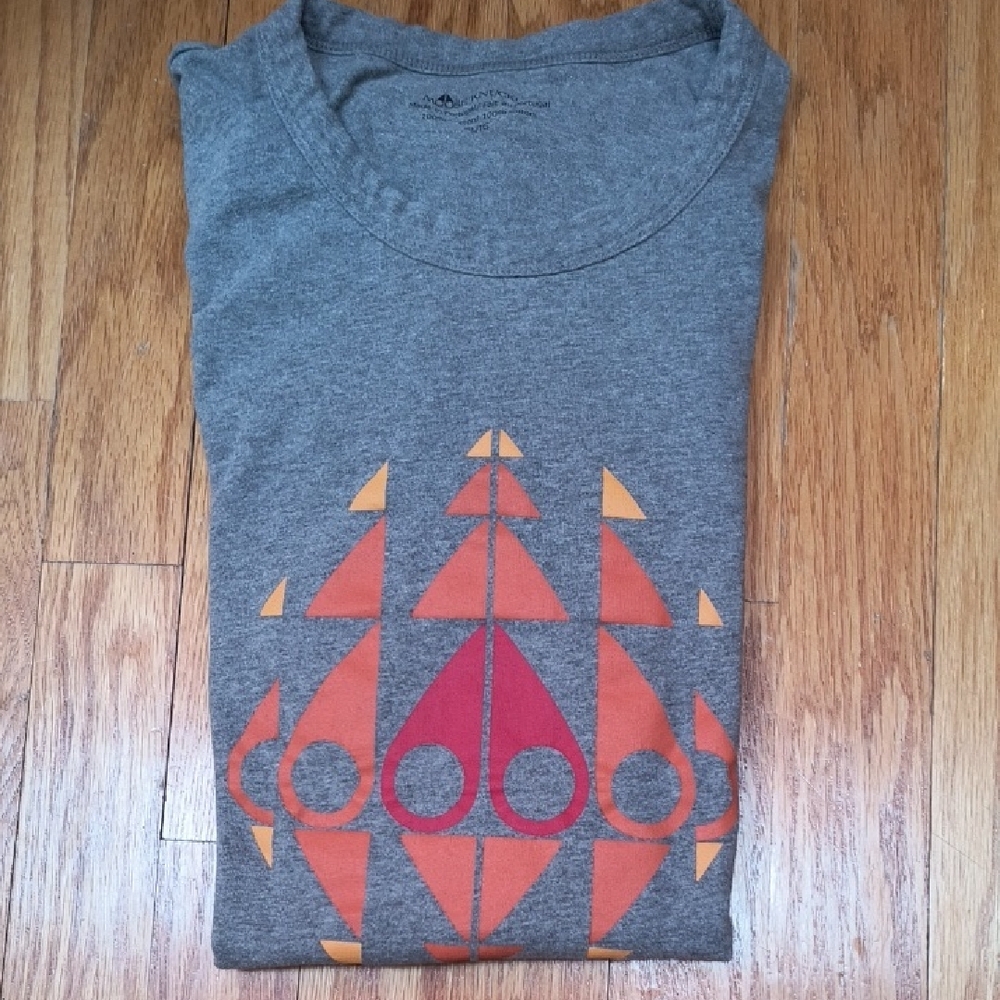 Moose Knuckles Gray, Orange and Red Short Sleeve Tee